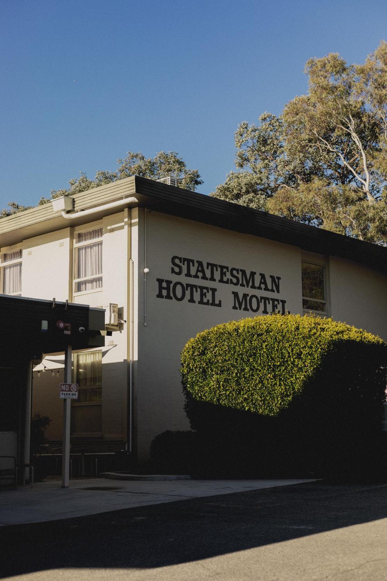 Statesman Hotel Canberra Exterior photo