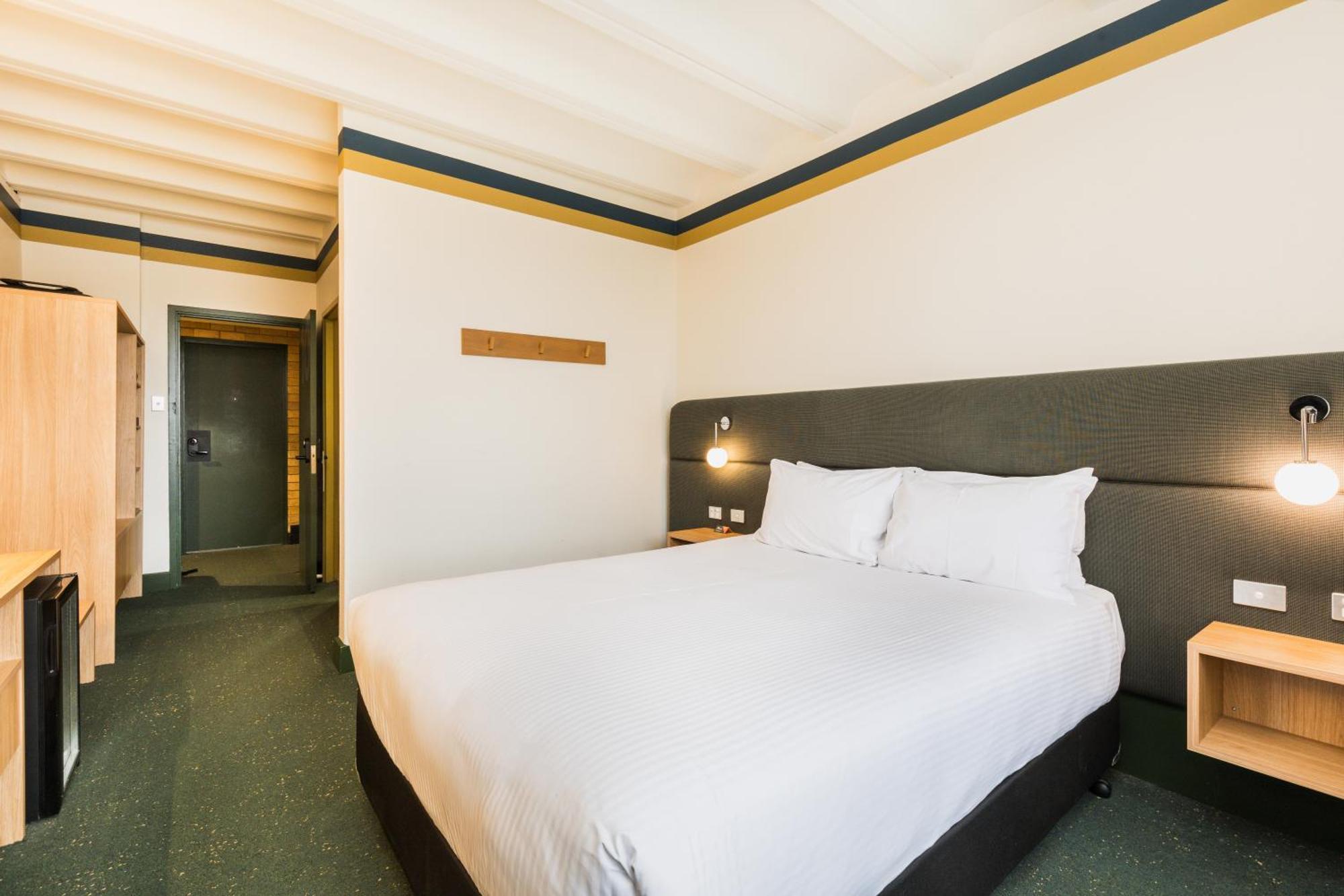 Statesman Hotel Canberra Exterior photo